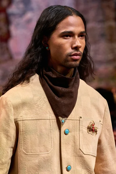 Look 91
